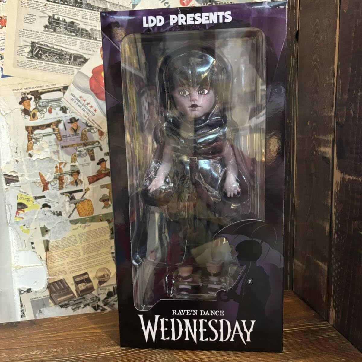 ウェンズデーLDD リビングデッドドール Netflix Wednesday